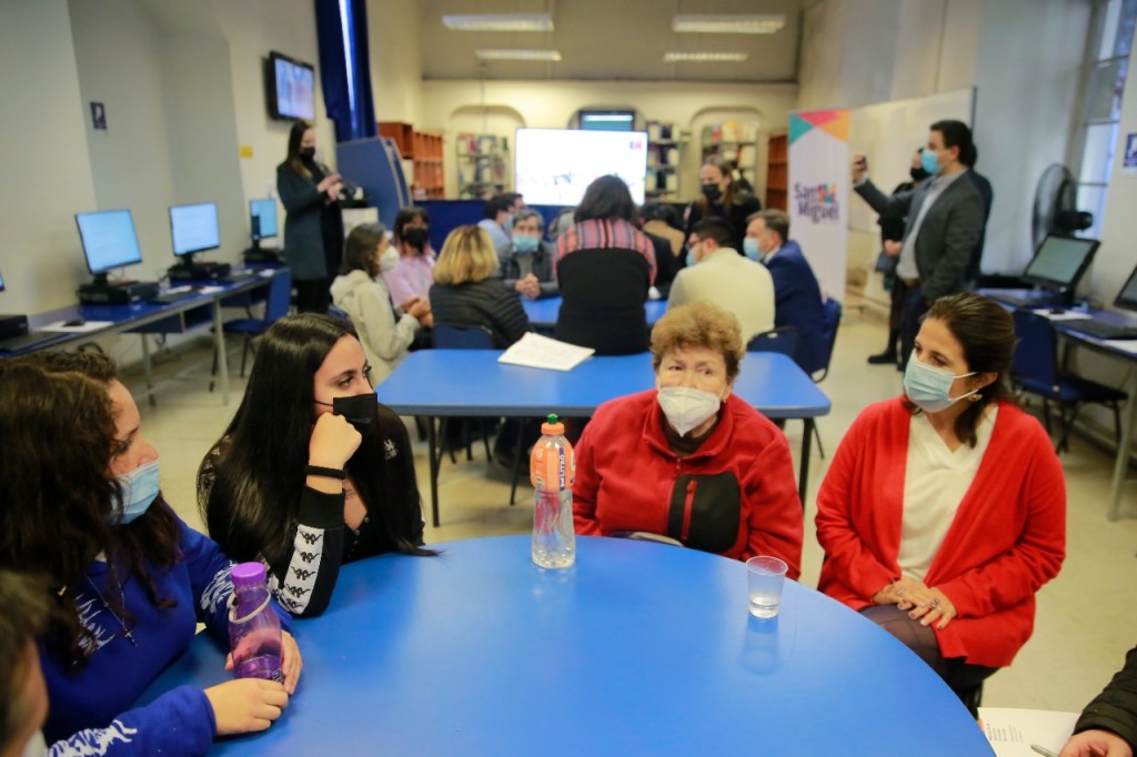 Lanzamiento curso DDHH 3